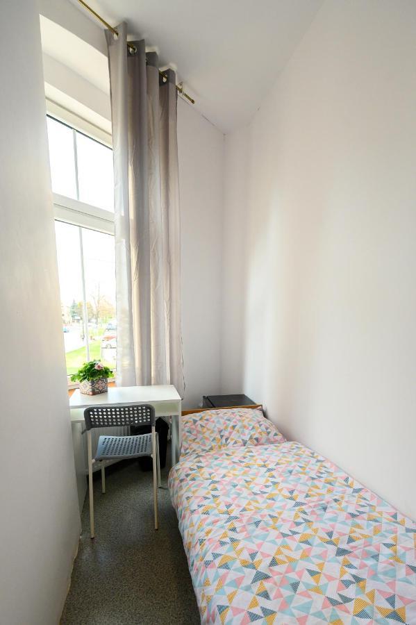 Mru Rooms راتشيبوش المظهر الخارجي الصورة