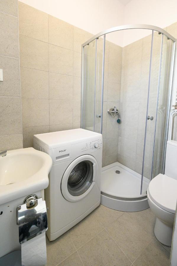 Mru Rooms راتشيبوش المظهر الخارجي الصورة